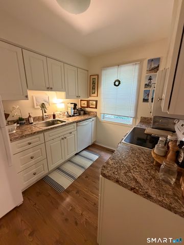 1 Sylvan Lane C, Westport, CT 06880