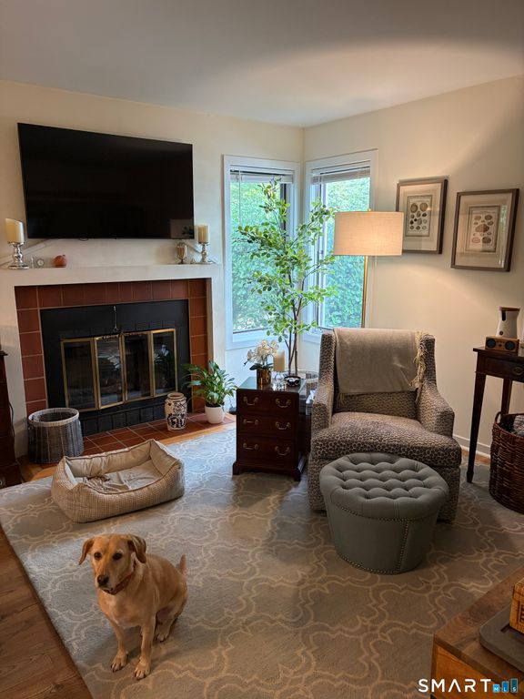 1 Sylvan Lane C, Westport, CT 06880