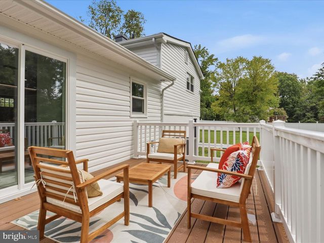 26 SOMERSET ST, La Plata, MD 20646