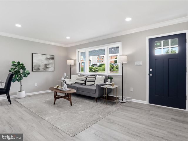 26 SOMERSET ST, La Plata, MD 20646