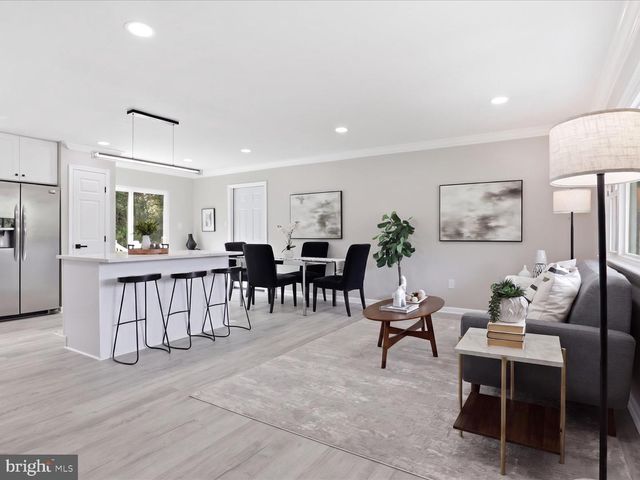 26 SOMERSET ST, La Plata, MD 20646