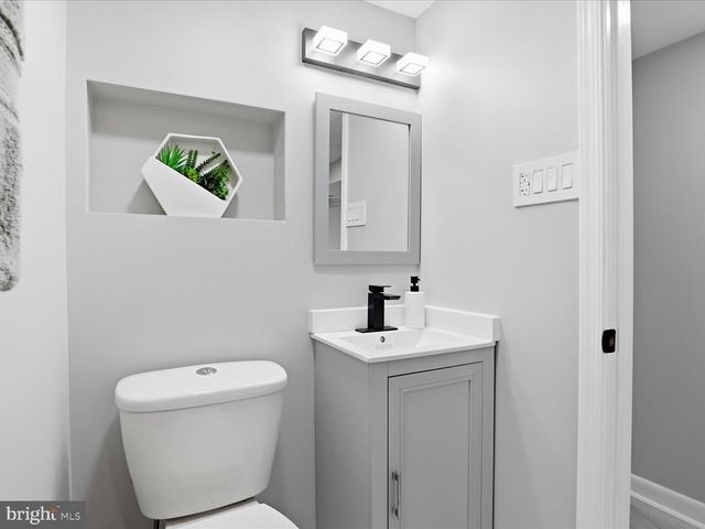 26 SOMERSET ST, La Plata, MD 20646