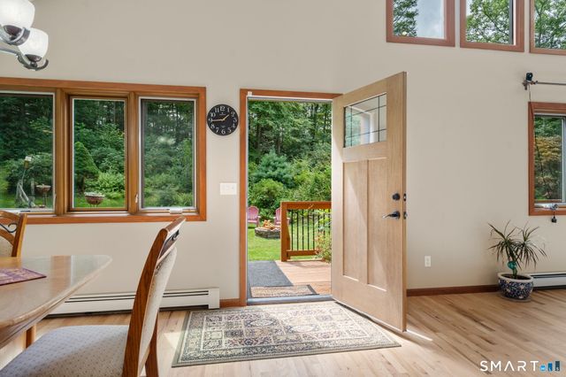 65 Cottage Street, Monroe, CT 06468