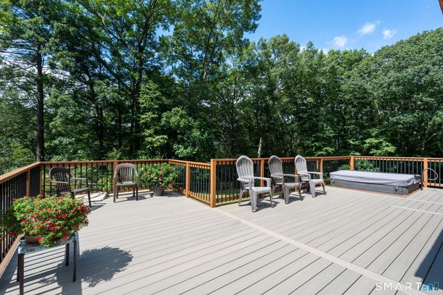 65 Cottage Street, Monroe, CT 06468