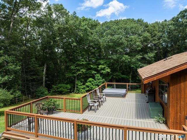 65 Cottage Street, Monroe, CT 06468