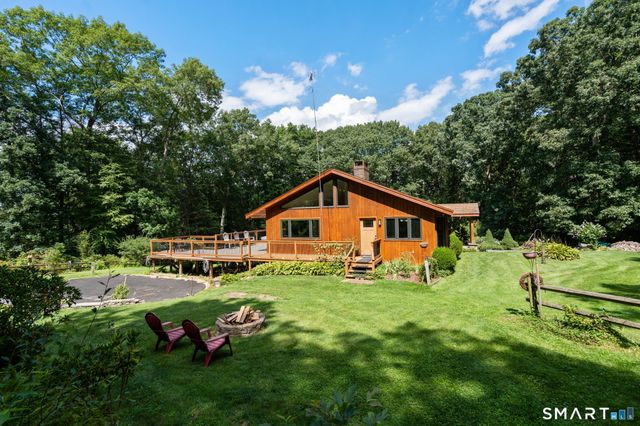 65 Cottage Street, Monroe, CT 06468