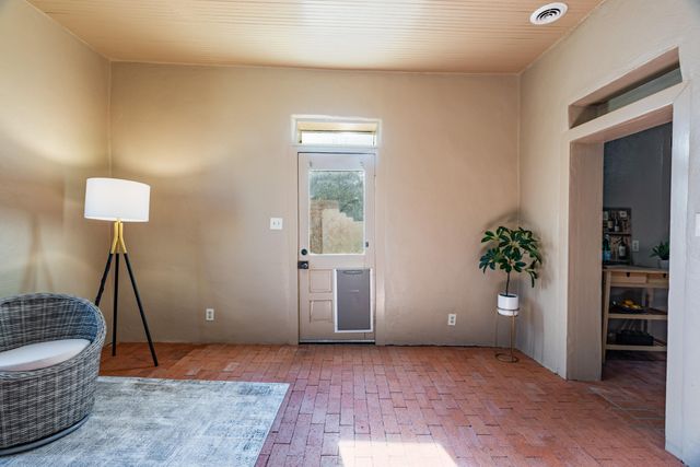 5110 Guadalupe Trail NW, Albuquerque, NM 87107