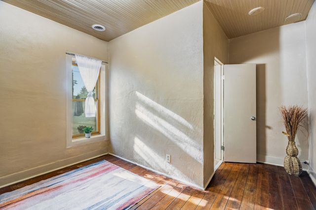 5110 Guadalupe Trail NW, Albuquerque, NM 87107