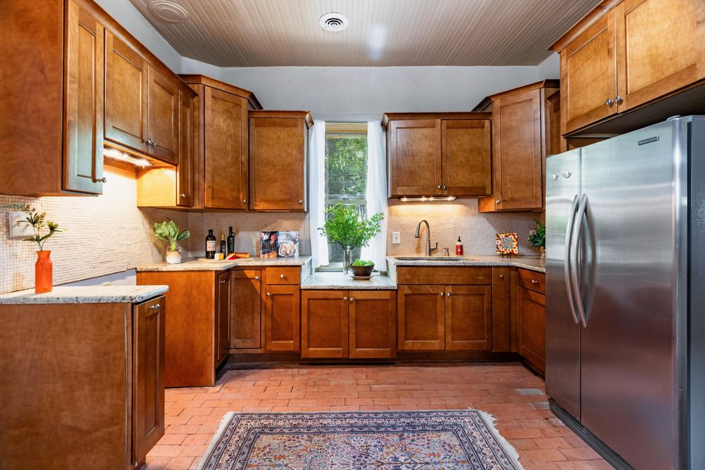 5110 Guadalupe Trail NW, Albuquerque, NM 87107