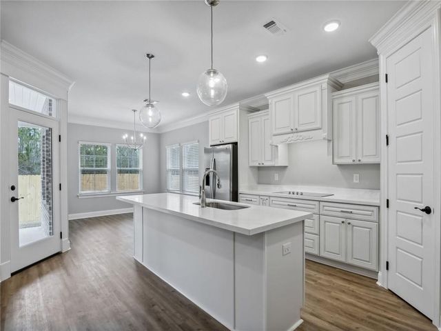 10294 Grady Lane, Mobile, AL 36695