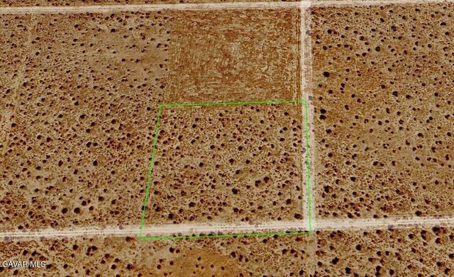 1700 E Douglas Ave, Mojave, CA 93501