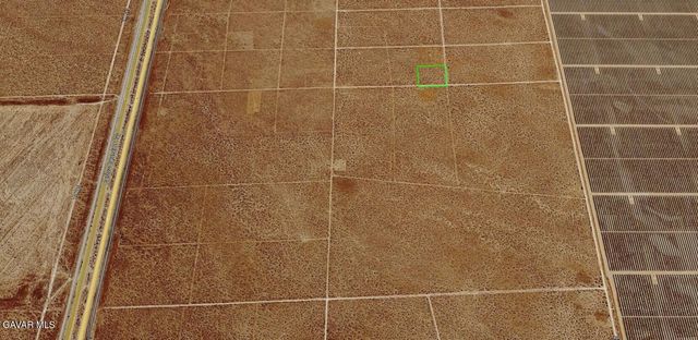 1700 E Douglas Ave, Mojave, CA 93501