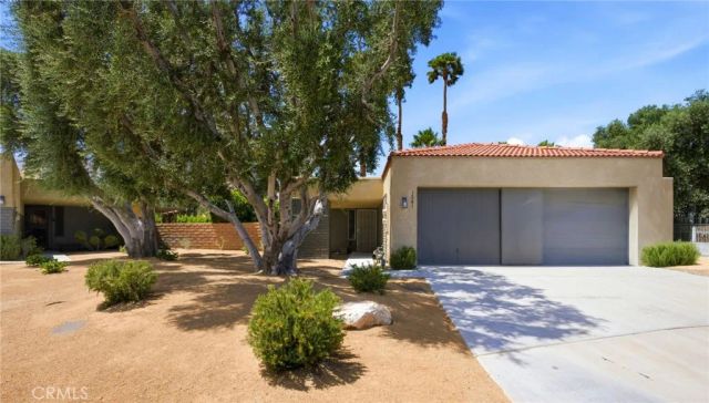 1541 Sunflower Court South, Palm Springs, CA 92262