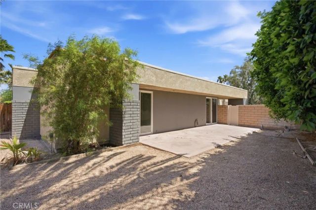 1541 Sunflower Court South, Palm Springs, CA 92262