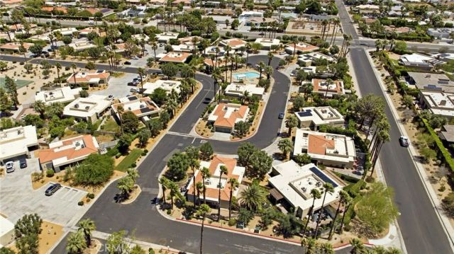 1541 Sunflower Court South, Palm Springs, CA 92262