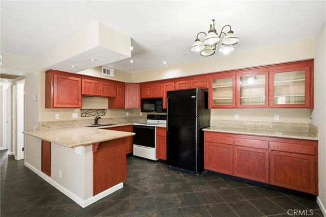 1541 Sunflower Court South, Palm Springs, CA 92262