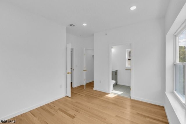 713 South 11th St, Newark City, NJ 07103