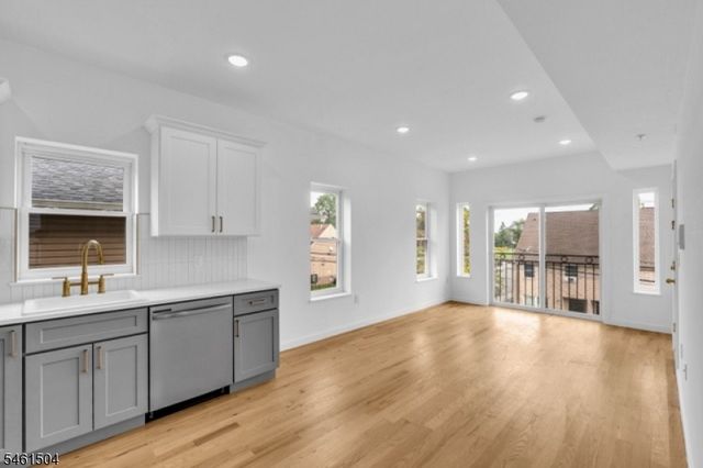 713 South 11th St, Newark City, NJ 07103