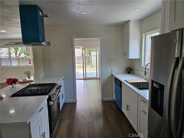 1072 Amber, Lake Elsinore, CA 92530