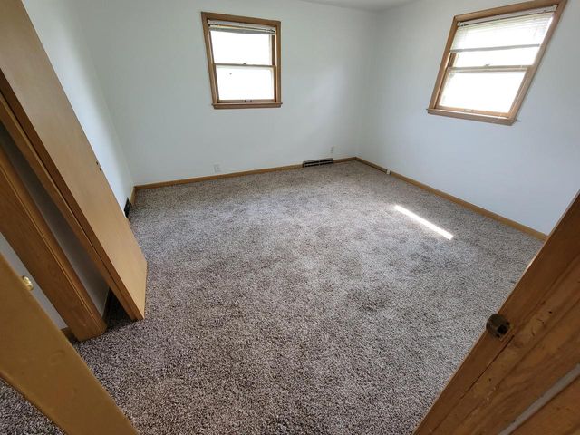 2053 W Warnimont AVENUE, Milwaukee, WI 53221