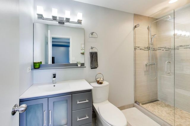 680 N GREEN Street 702, Chicago, IL 60642