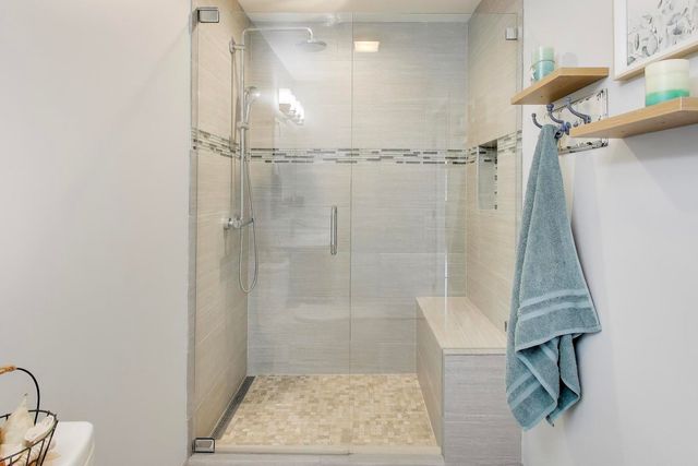 680 N GREEN Street 702, Chicago, IL 60642