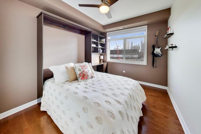 680 N GREEN Street 702, Chicago, IL 60642