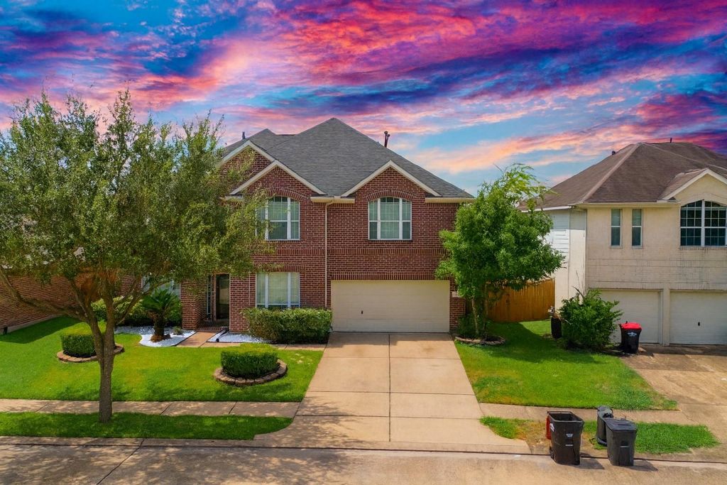 3414 Village Pond Lane, Fresno, TX 77545