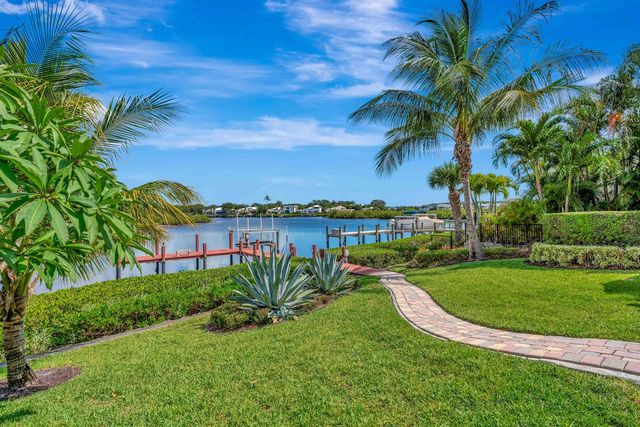 102 Victory Drive, Jupiter, FL 33477