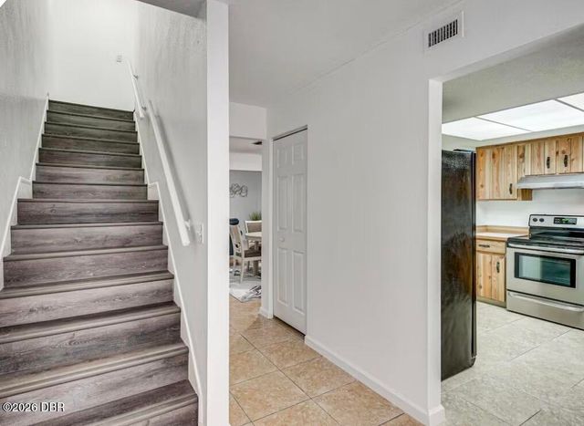 19 Tomoka Meadows Boulevard, Ormond Beach, FL 32174