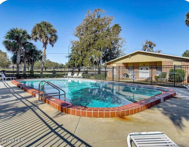 19 Tomoka Meadows Boulevard, Ormond Beach, FL 32174
