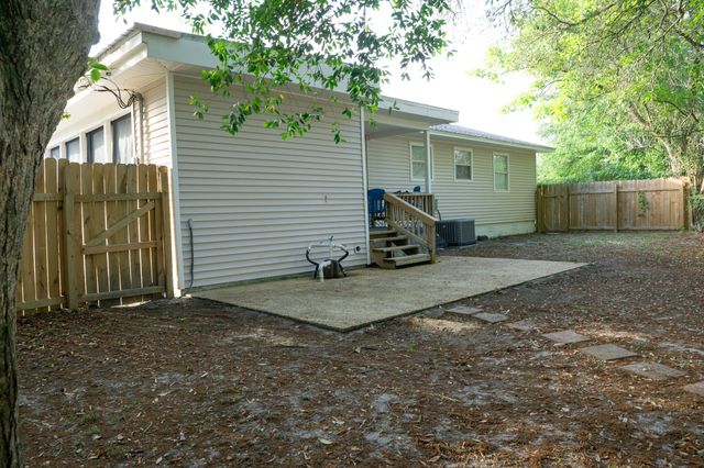 113 NW Maurice Avenue, Fort Walton Beach, FL 32548