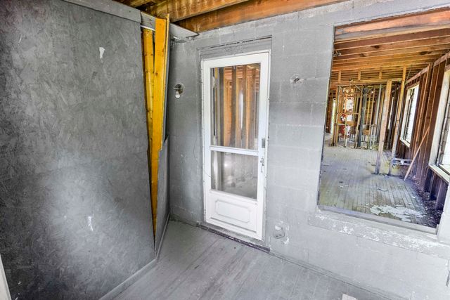 1241 W 17th Avenue, Gary, IN 46407