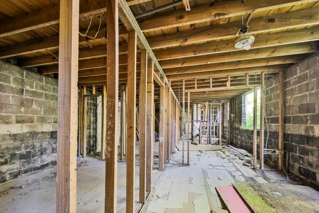 1241 W 17th Avenue, Gary, IN 46407