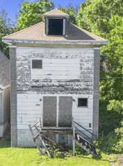 1241 W 17th Avenue, Gary, IN 46407
