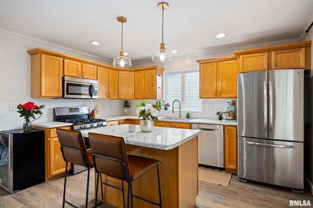 5926 W RIDGECREST Circle, Peoria, IL 61615