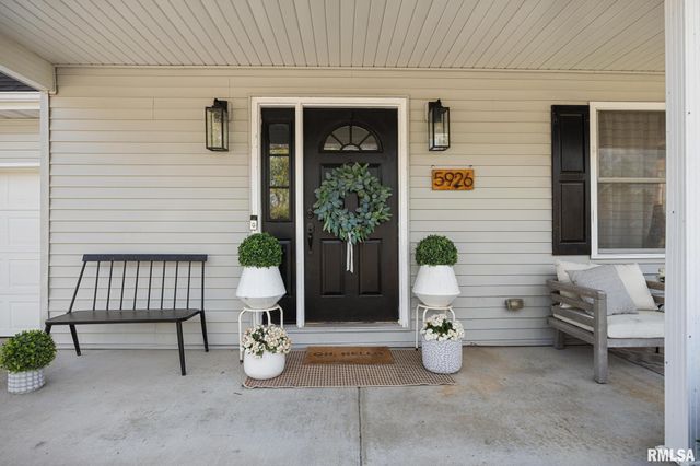 5926 W RIDGECREST Circle, Peoria, IL 61615