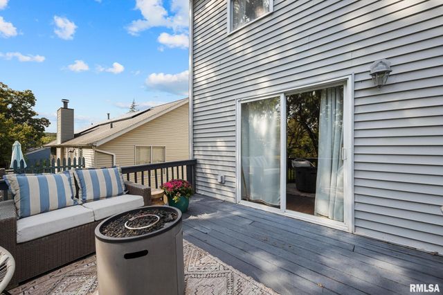 5926 W RIDGECREST Circle, Peoria, IL 61615