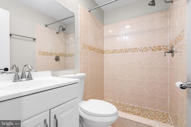 4727 EXETER ST, Annandale, VA 22003