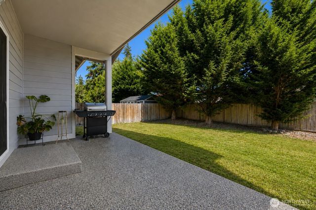 16305 25th Avenue Ct E, Tacoma, WA 98445