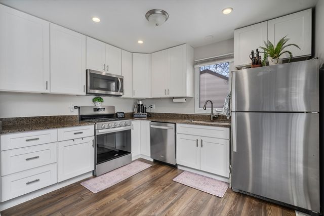 224 Kedvale Court, Bolingbrook, IL 60440