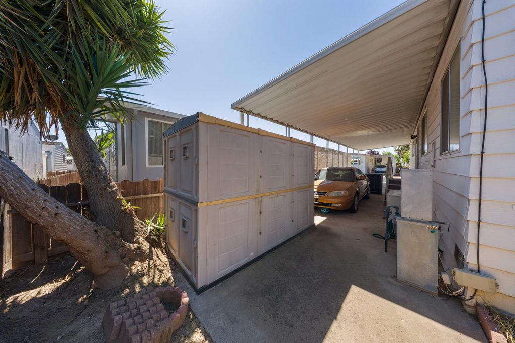 Image 27 of property listing at 3812 Maui Terrance, Modesto, CA 95355