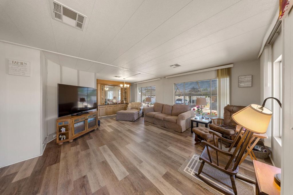 Image 9 of property listing at 3812 Maui Terrance, Modesto, CA 95355