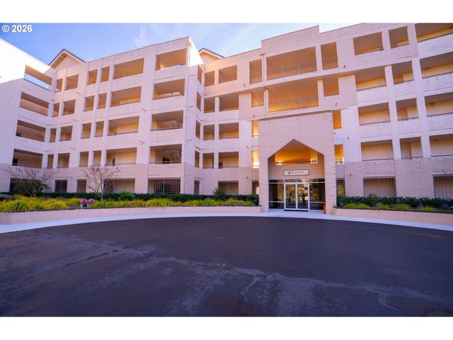 6605 W BURNSIDE St 153, Portland, OR 97210