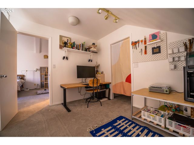 6605 W BURNSIDE St 153, Portland, OR 97210
