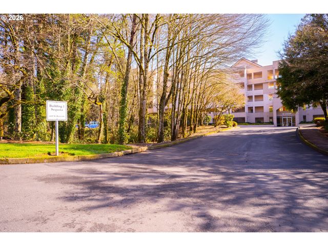 6605 W BURNSIDE St 153, Portland, OR 97210