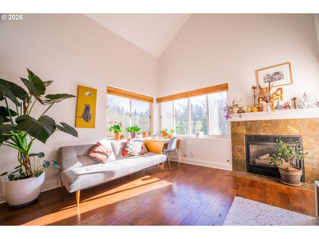 6605 W BURNSIDE St 153, Portland, OR 97210