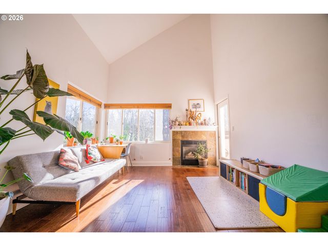 6605 W BURNSIDE St 153, Portland, OR 97210