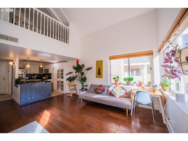 6605 W BURNSIDE St 153, Portland, OR 97210