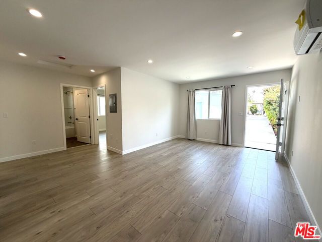 1165 Western Avenue, Glendale, CA 91201
